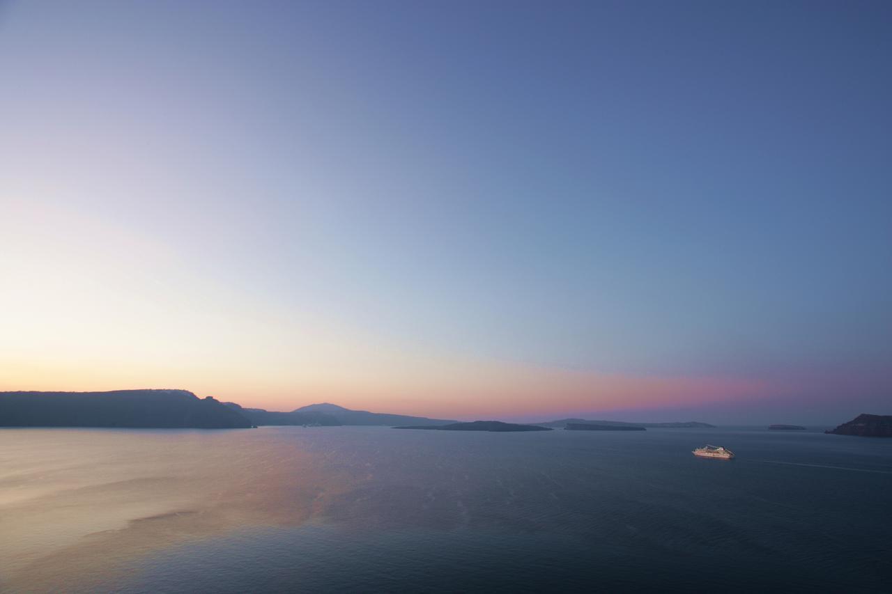 White Suite Oía Dış mekan fotoğraf